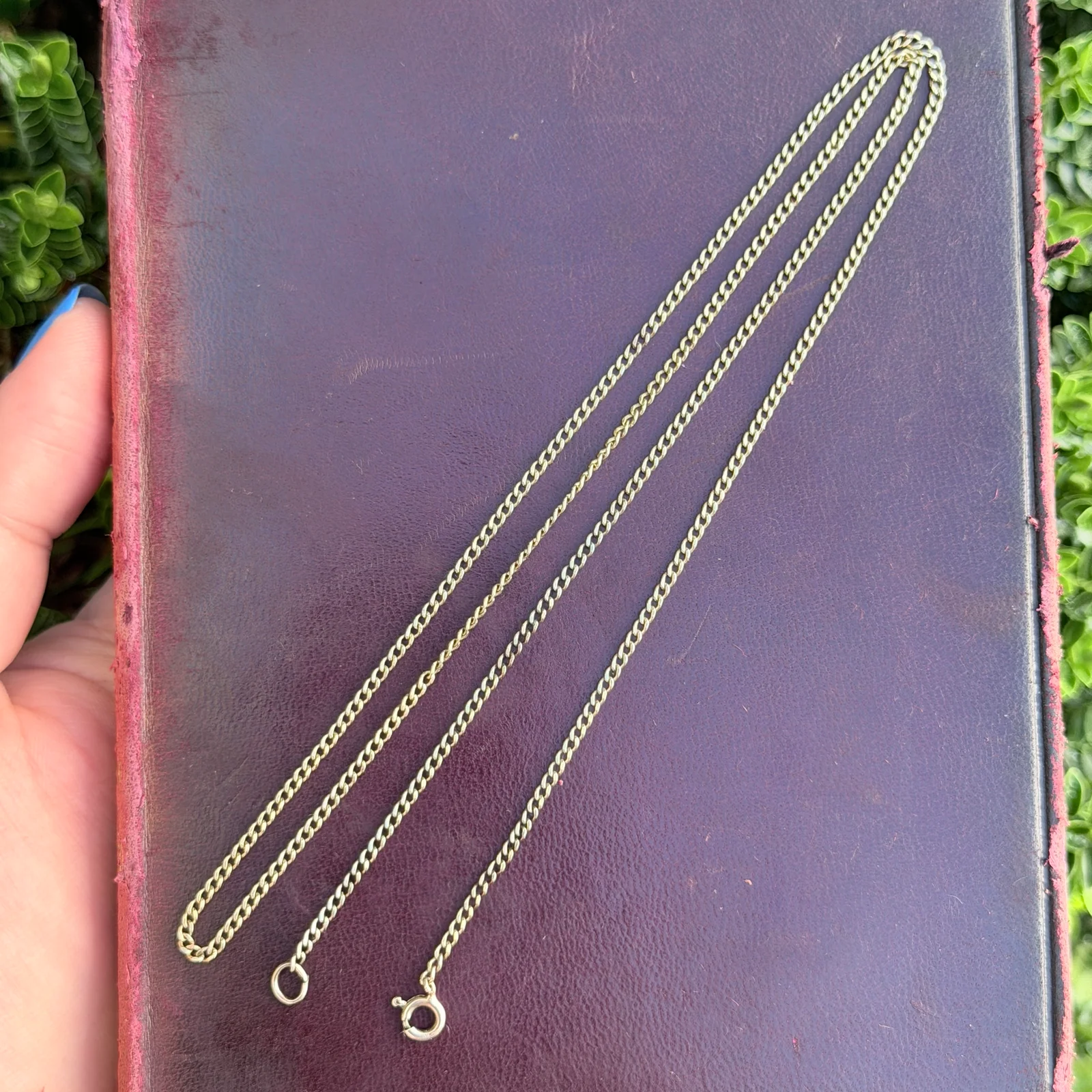 261007A-003 — 261007A-003-9.webp Vintage 9ct Gold Fine Curb Chain 20.5"